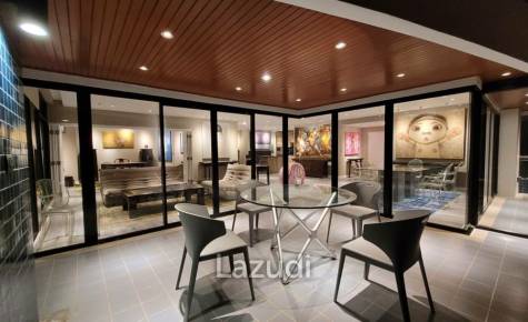 3 beds 252SQ.M Beachfront condo for sale