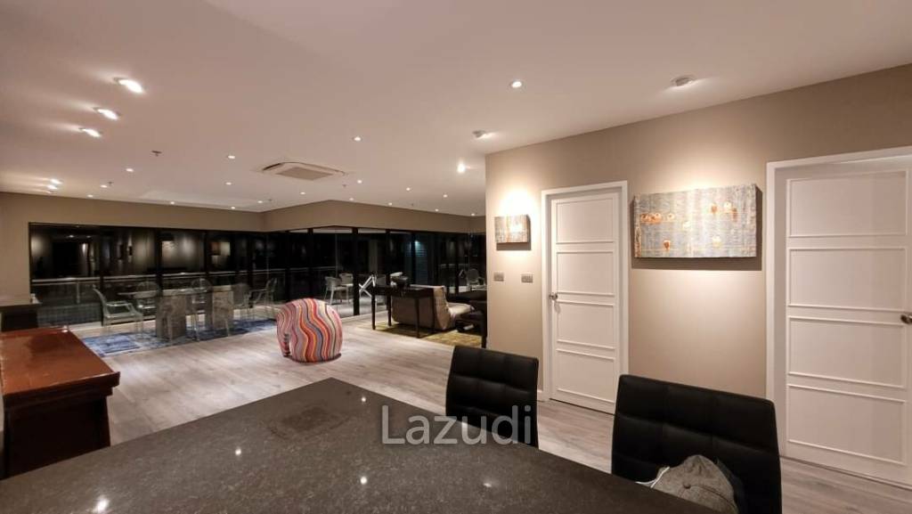 3 beds 252SQ.M Beachfront condo for sale