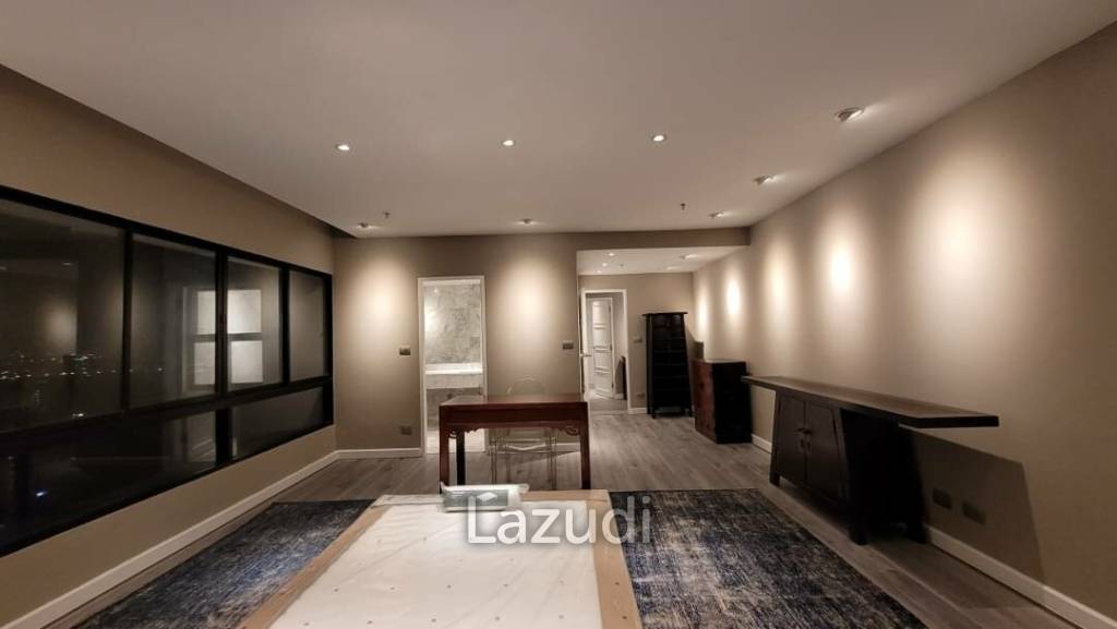 3 beds 252SQ.M Beachfront condo for sale