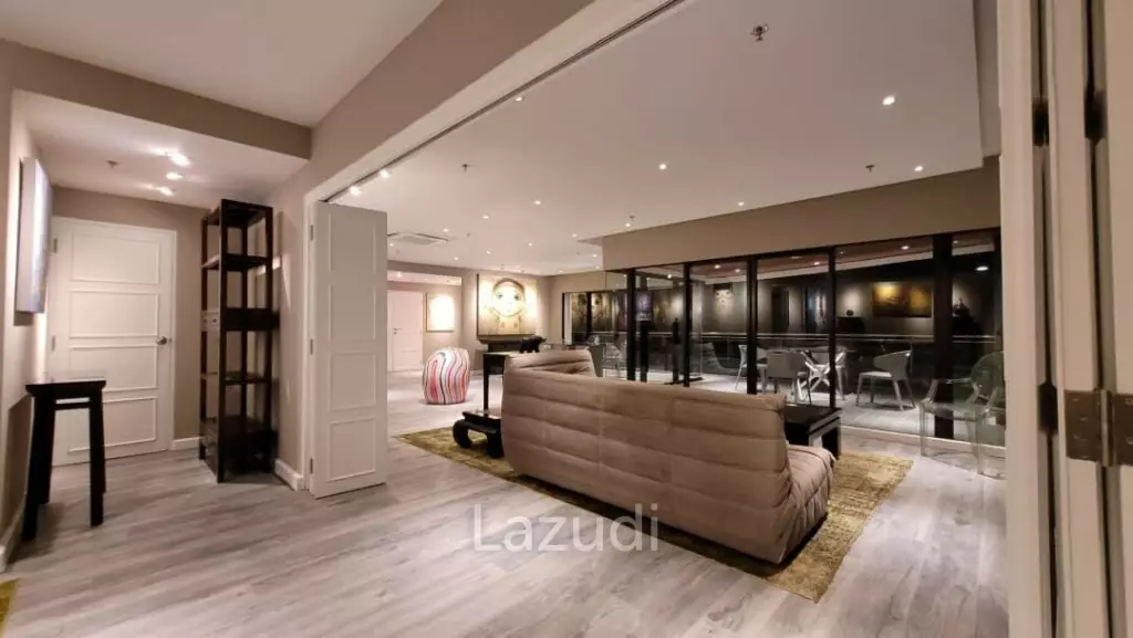 3 beds 252SQ.M Beachfront condo for sale