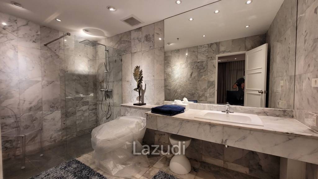 3 beds 252SQ.M Beachfront condo for sale