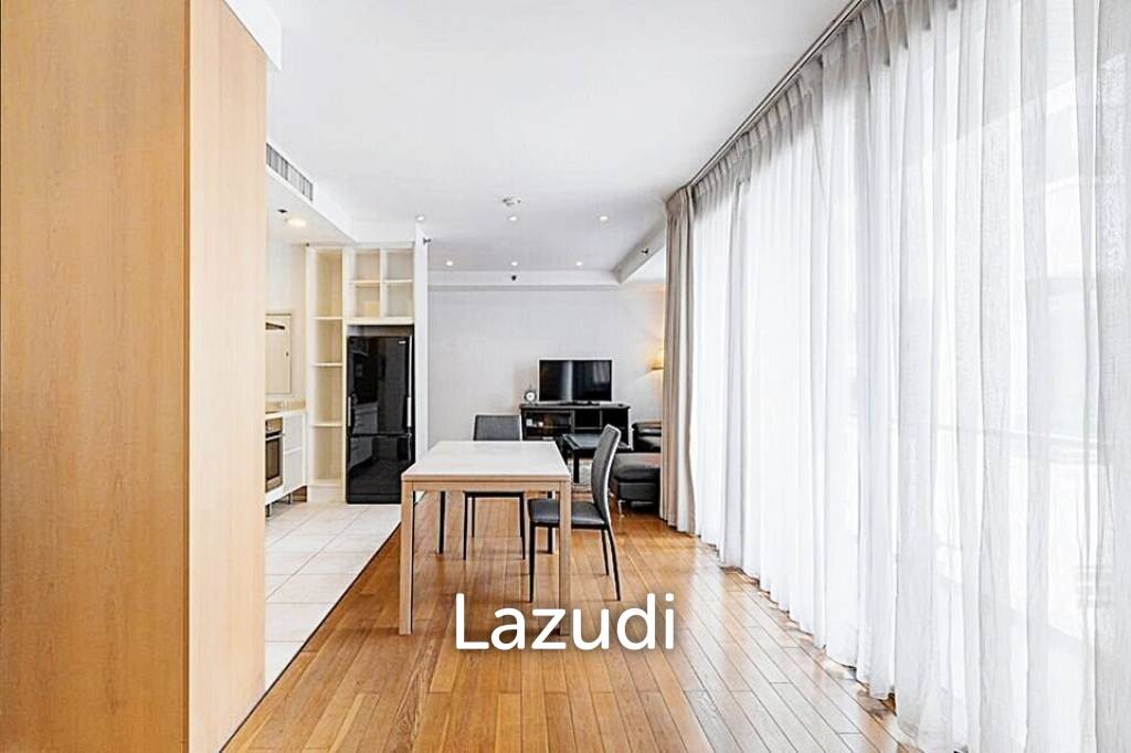 1 Bed 65 SQ.M. The Legend Saladaeng For Rent
