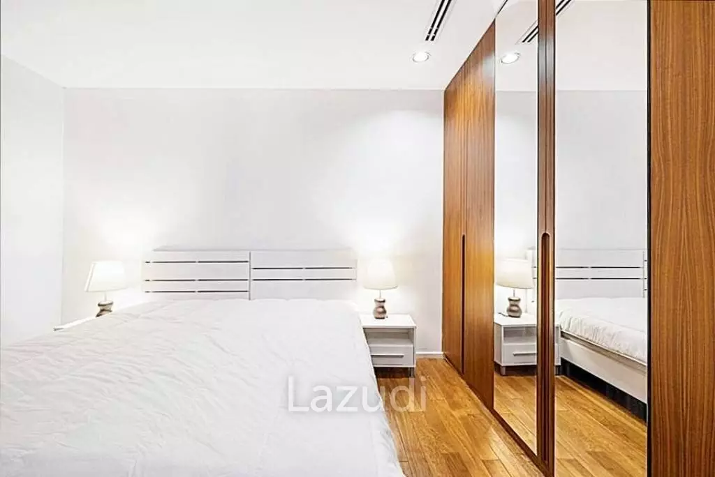 1 Bed 65 SQ.M. The Legend Saladaeng For Rent