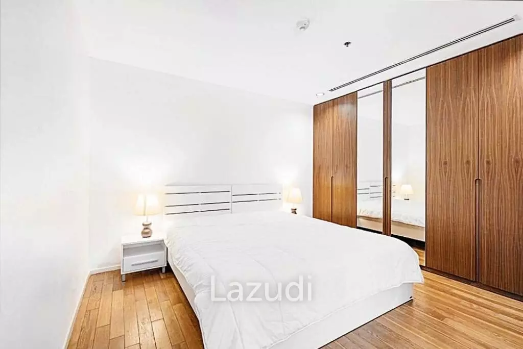 1 Bed 65 SQ.M. The Legend Saladaeng For Rent