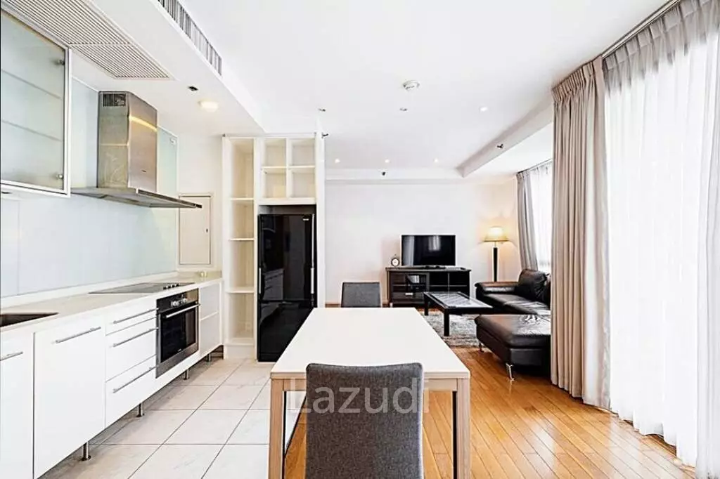 1 Bed 65 SQ.M. The Legend Saladaeng For Rent