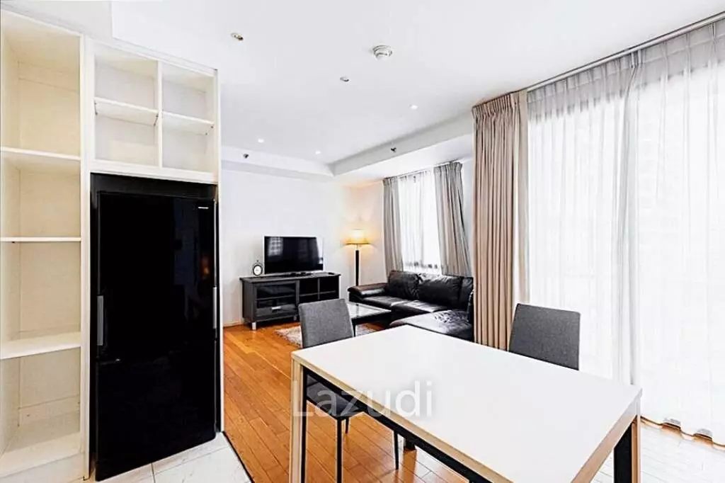 1 Bed 65 SQ.M. The Legend Saladaeng For Rent