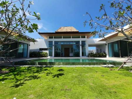 240 SQ.M Pool Villa - Walking to Boat Ave