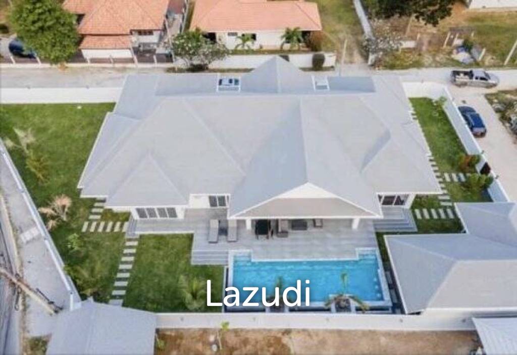 1,128 Sqm 3 Bed 4 Bath Villa For Sale