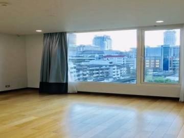The Park Chidlom 2 Bedroom 2 Bathroom 145.60 sqm in the Heart of Bangkok
