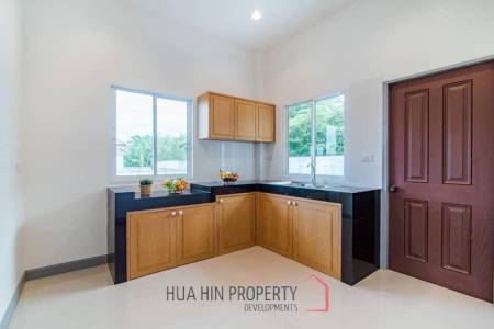 PONRADA GARDEN VILLE  (RESALE) : 3 bed beautiful villa