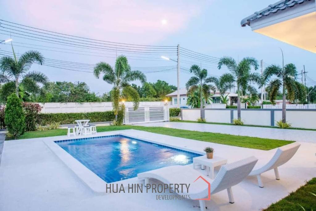 PONRADA GARDEN VILLE  (RESALE) : 3 bed beautiful villa