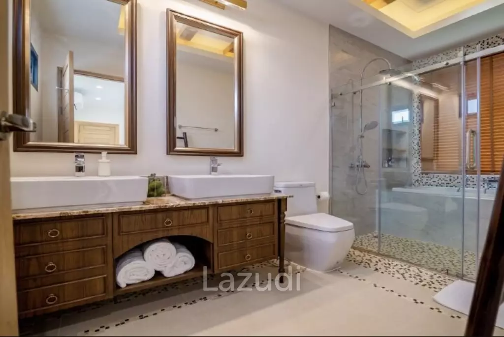 PRANATARN VILLAS : Great Design 3 bed pool villa.