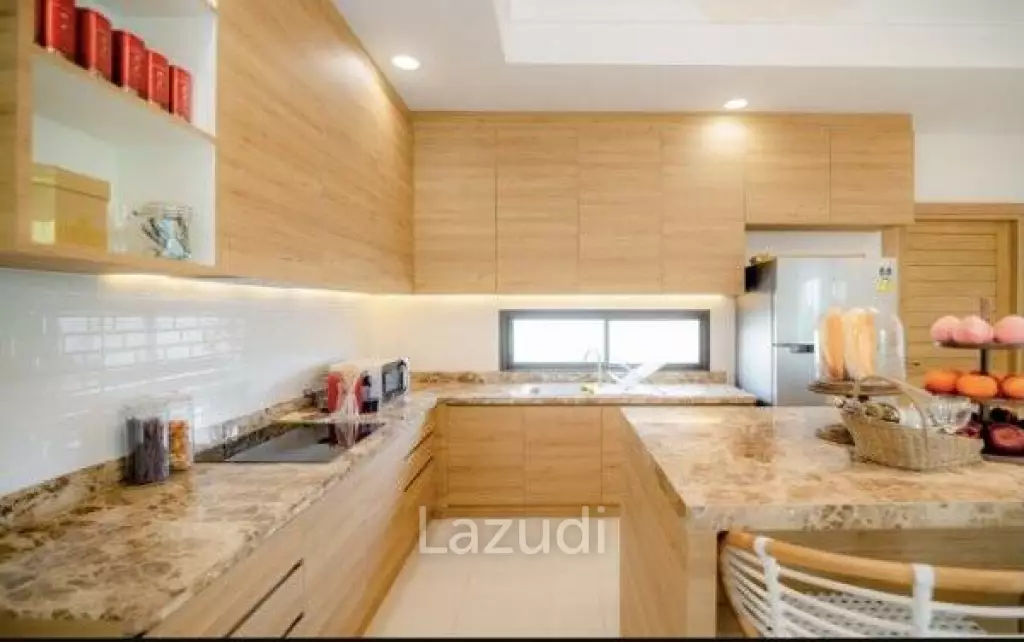 PRANATARN VILLAS : Great Design 3 bed pool villa.
