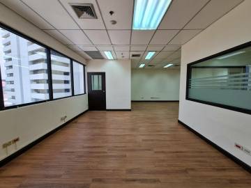 195sqm Office for Rent