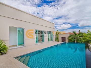 House in The Vineyard La Residence East Pattaya H002488