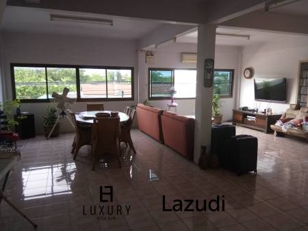 720 metro cuadrado Edificio de Venta