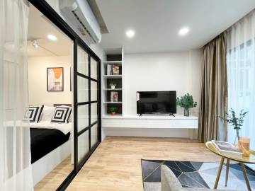 1 Bedroom Airport Home Condo For Sale