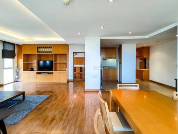 2 Bedrooms Condo for Sale in Twin Peaks residence, Chang Khlan, Chiang Mai