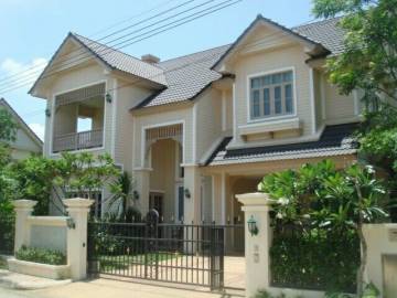 4 Bedrooms Home for Sale at Laddarom Elegance near Promenada
