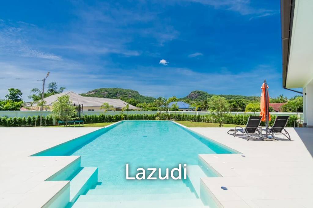 1,600 Sqm 5 Bed 6 Bath Villa For Sale