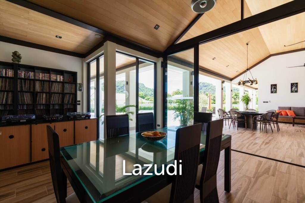 1,600 Sqm 5 Bed 6 Bath Villa For Sale