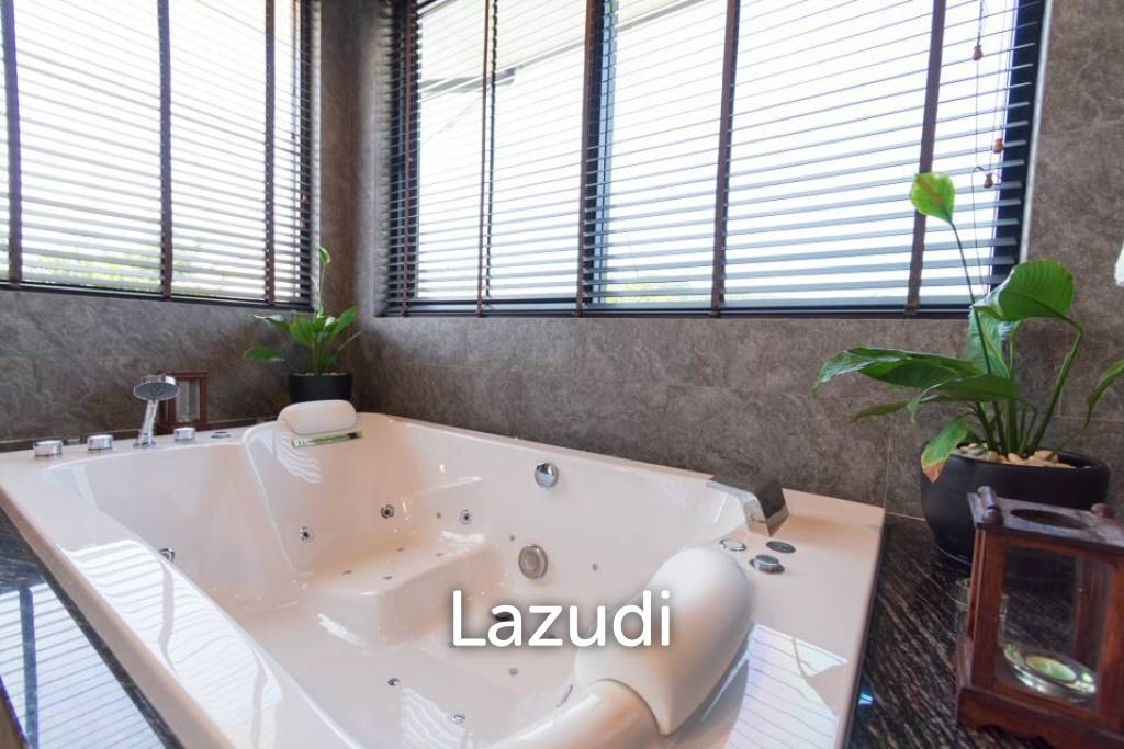 1,600 Sqm 5 Bed 6 Bath Villa For Sale