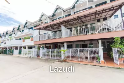 Townhouse 3 storey close to the beach in Khao Ta Kieb