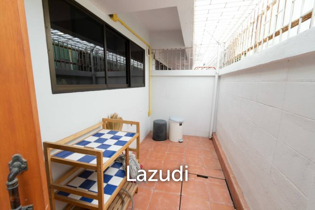 240 Sqm 4 Bed 4 Bath Townhouse For Sale