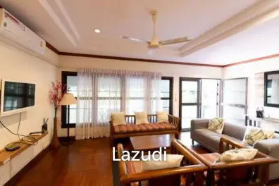 Townhouse 3 storey close to the beach in Khao Ta Kieb
