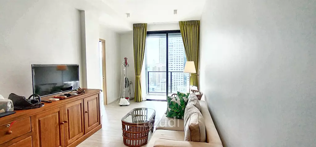 1 Bedroom 1 Bathroom 49 SQ.M The Lofts Silom