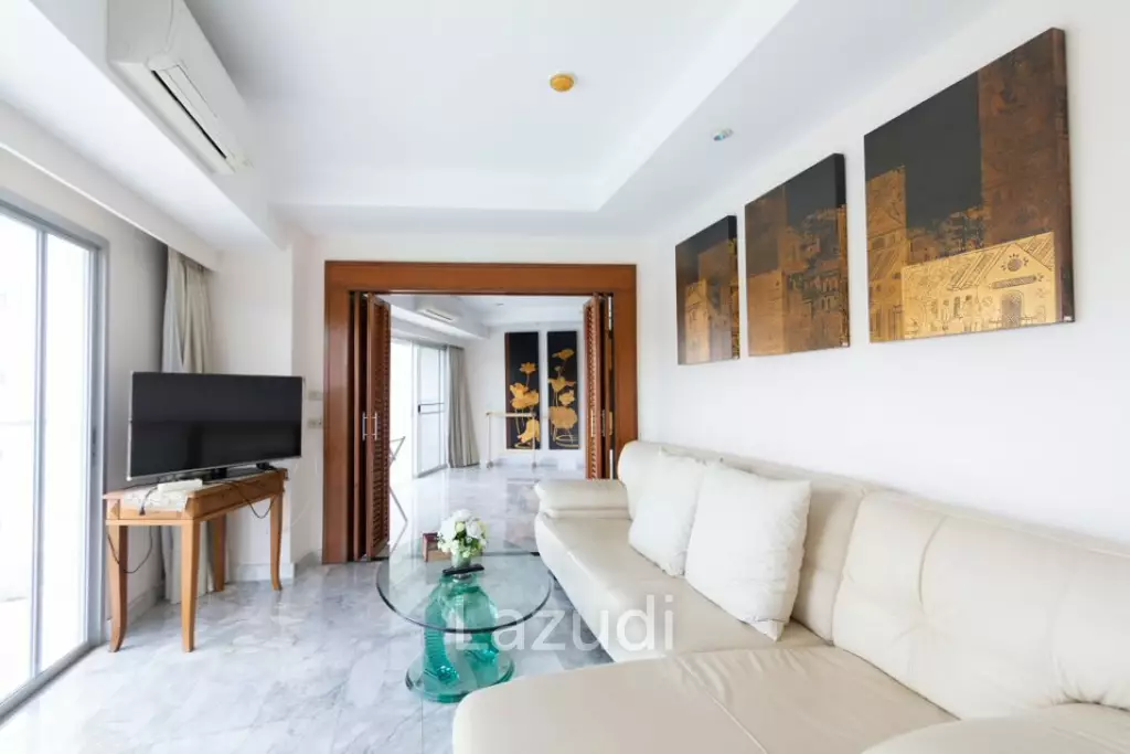 Nice 2 bed Condo near the beach
