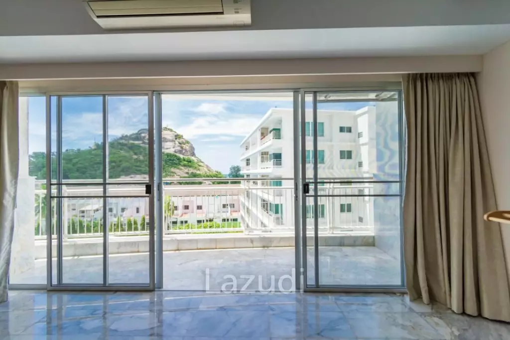 Nice 2 bed Condo near the beach