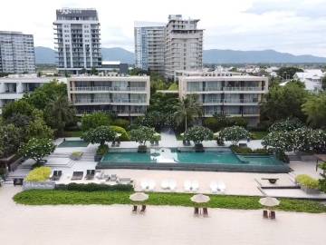 Luxury Beachfront 3 bedroom condo in Cha-am
