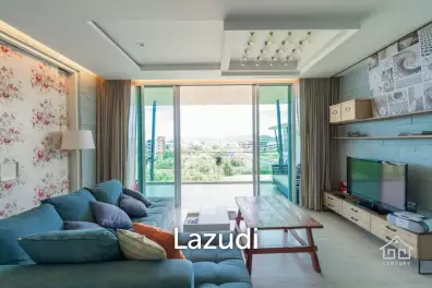 Ocas Condo : Luxury 2 Bedroom Beach Front Condo