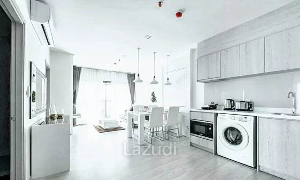 2 Bedroom 2 Bathroom 60 SQ.M Life Sukhumvit 48