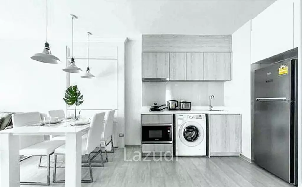 2 Bedroom 2 Bathroom 60 SQ.M Life Sukhumvit 48