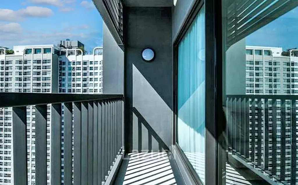 2 Bedroom 2 Bathroom 60 SQ.M Life Sukhumvit 48
