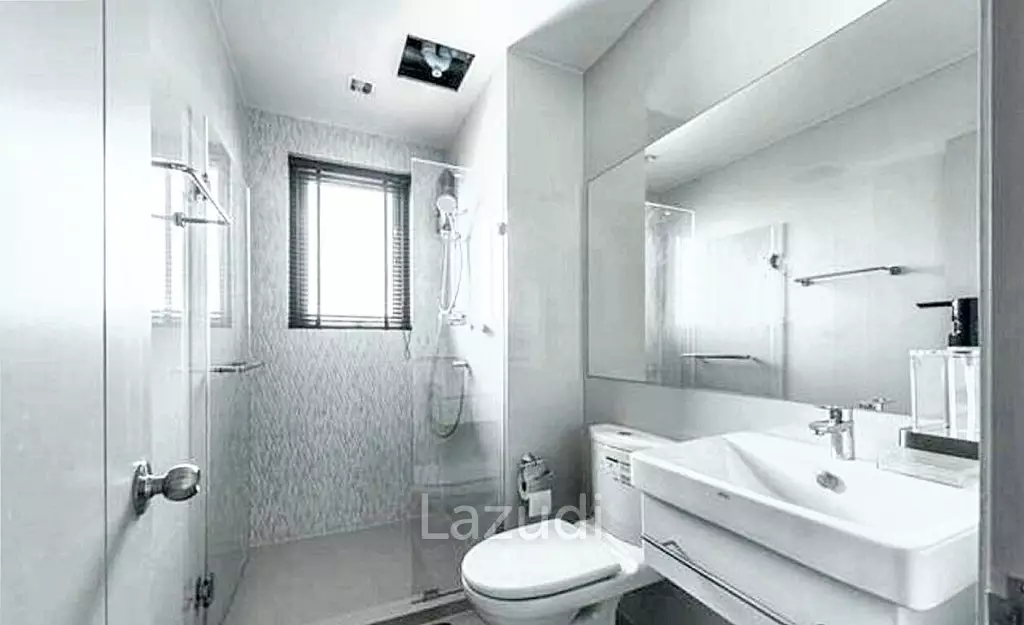 2 Bedroom 2 Bathroom 60 SQ.M Life Sukhumvit 48