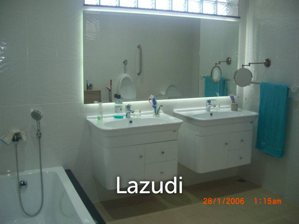 4 Bedroom House for sale