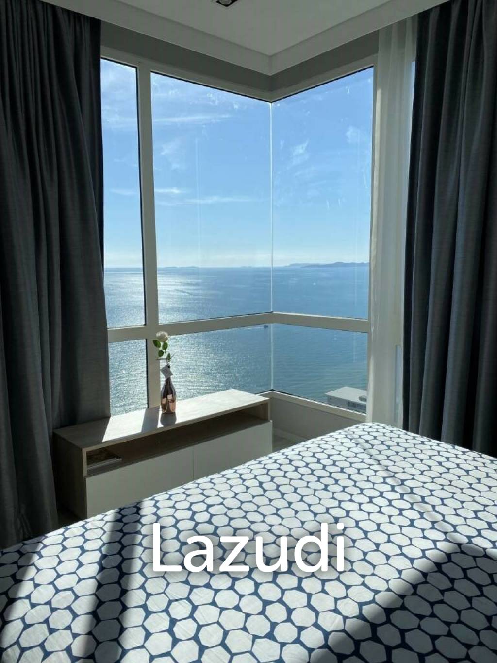 3 brs beachfront condo for sale