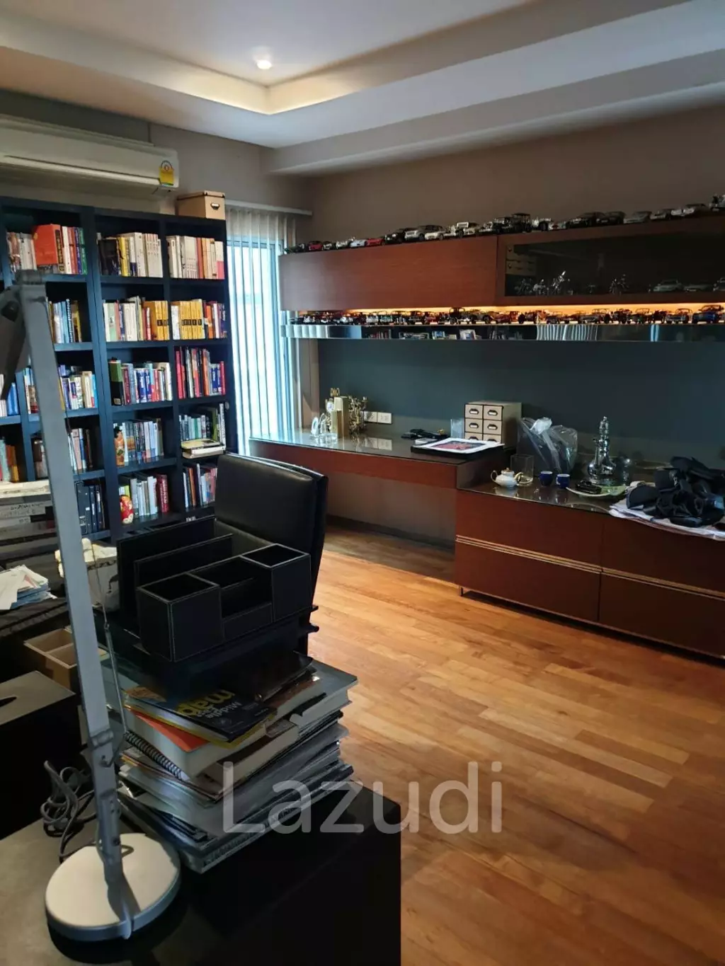 4 Bed 450 sq.m. Detached House For Sale