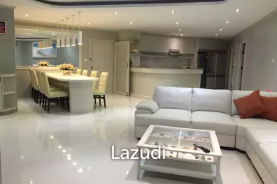 3 brs beachfront condo for Sale