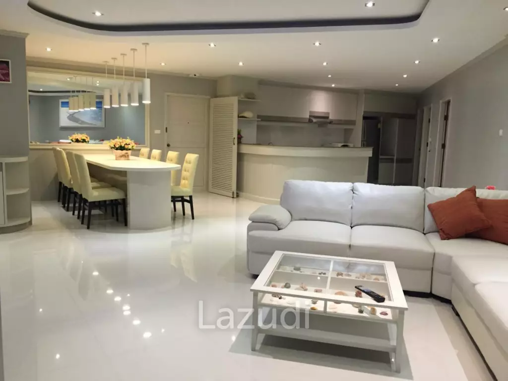 3 brs beachfront condo for Sale