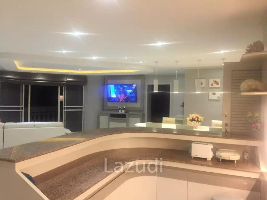 3 brs beachfront condo for Sale