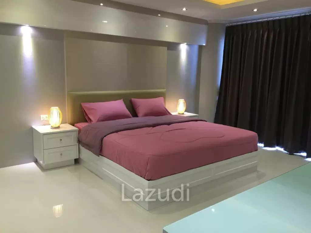 3 brs beachfront condo for Sale