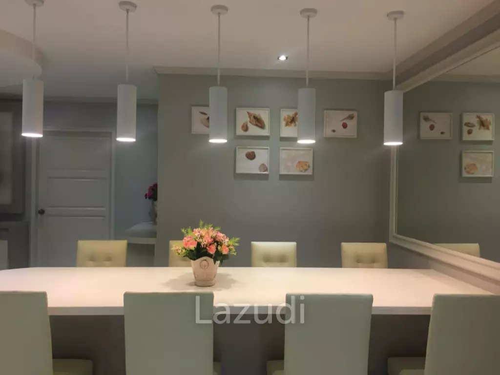 3 brs beachfront condo for Sale