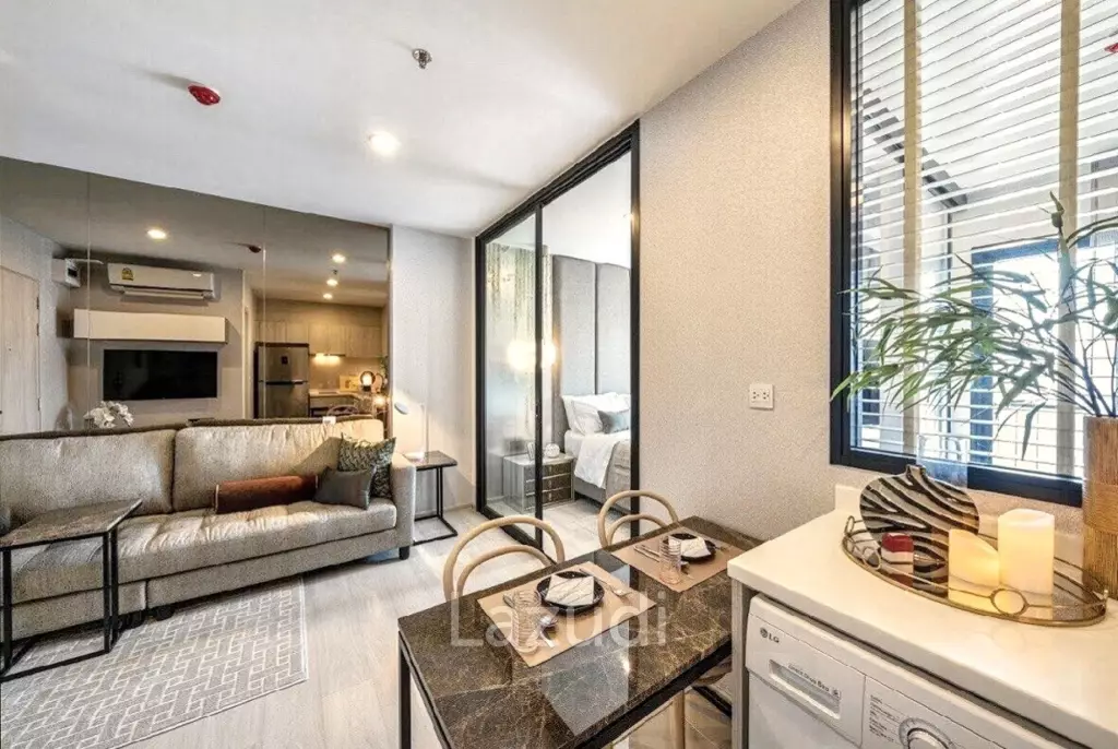 1 Bed 34 sqm Life Asoke For Sale