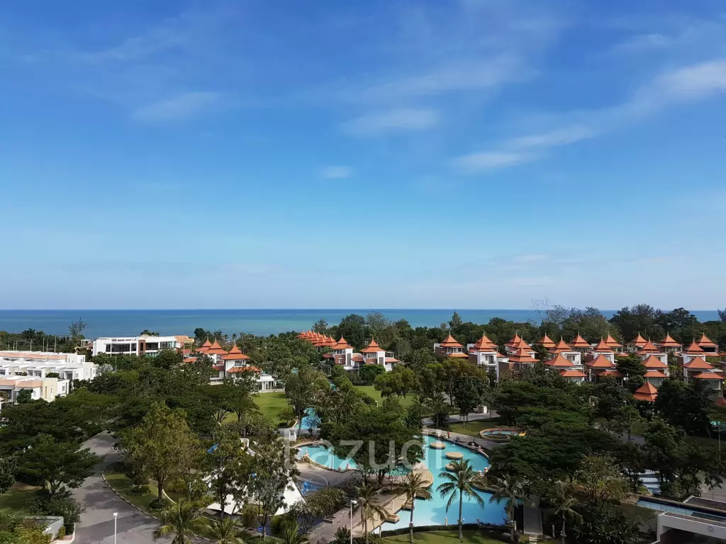 SPACIOUS 3 BEDROOM DUPLEX CONDO WITH DIRECT POOL ACCESS AT THE BOAT HOUSE HUA HIN