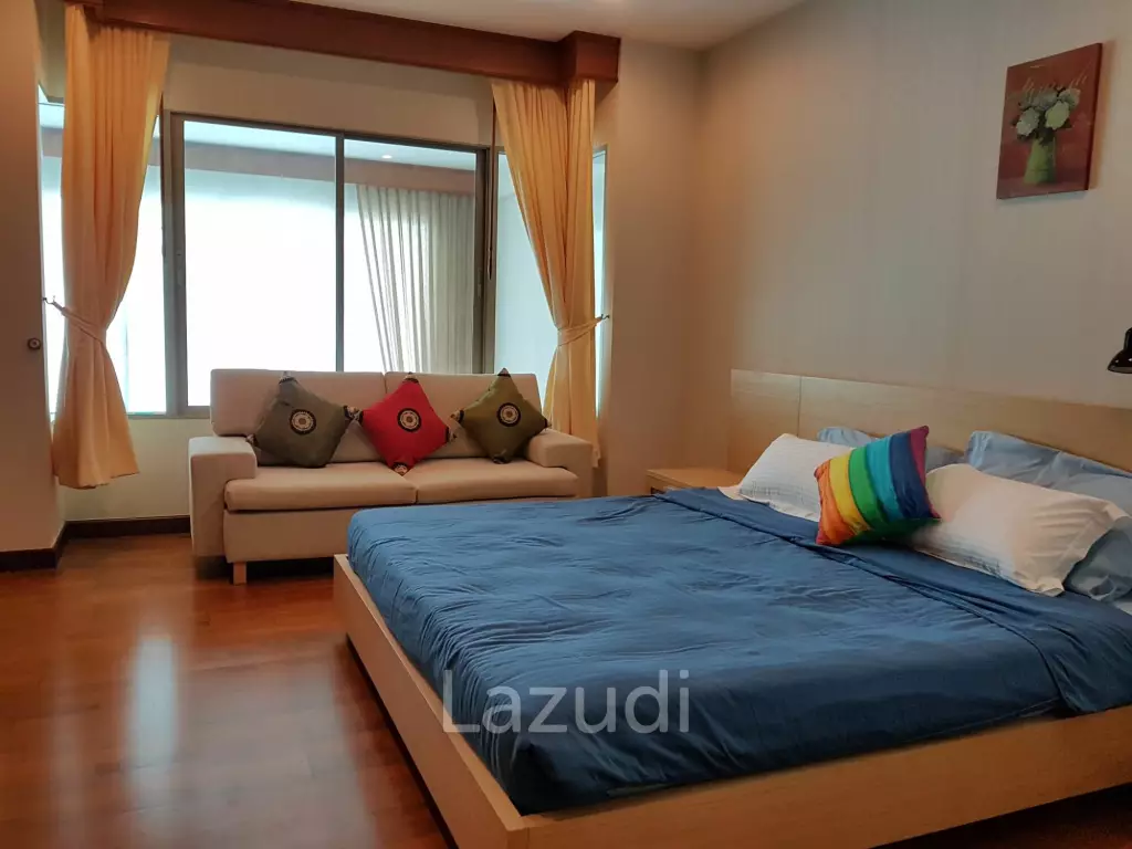 SPACIOUS 3 BEDROOM DUPLEX CONDO WITH DIRECT POOL ACCESS AT THE BOAT HOUSE HUA HIN