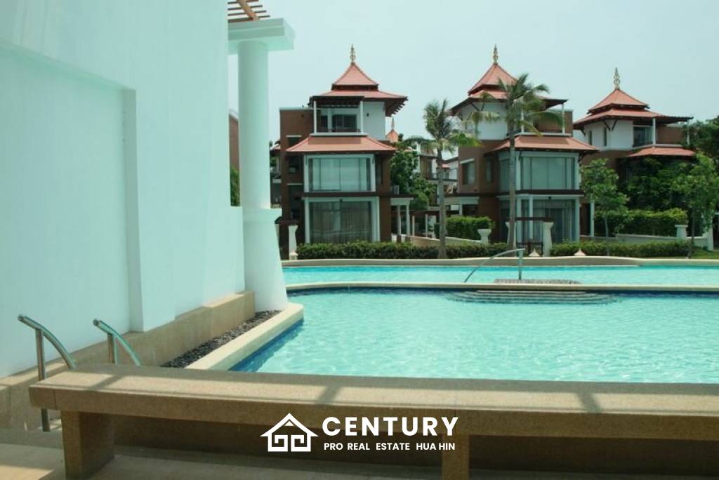 คอนโด ดูเพล็กซ์ 3 ห้องนอน เดอะ โบ๊ทเฮ้าส์ หัวหิน